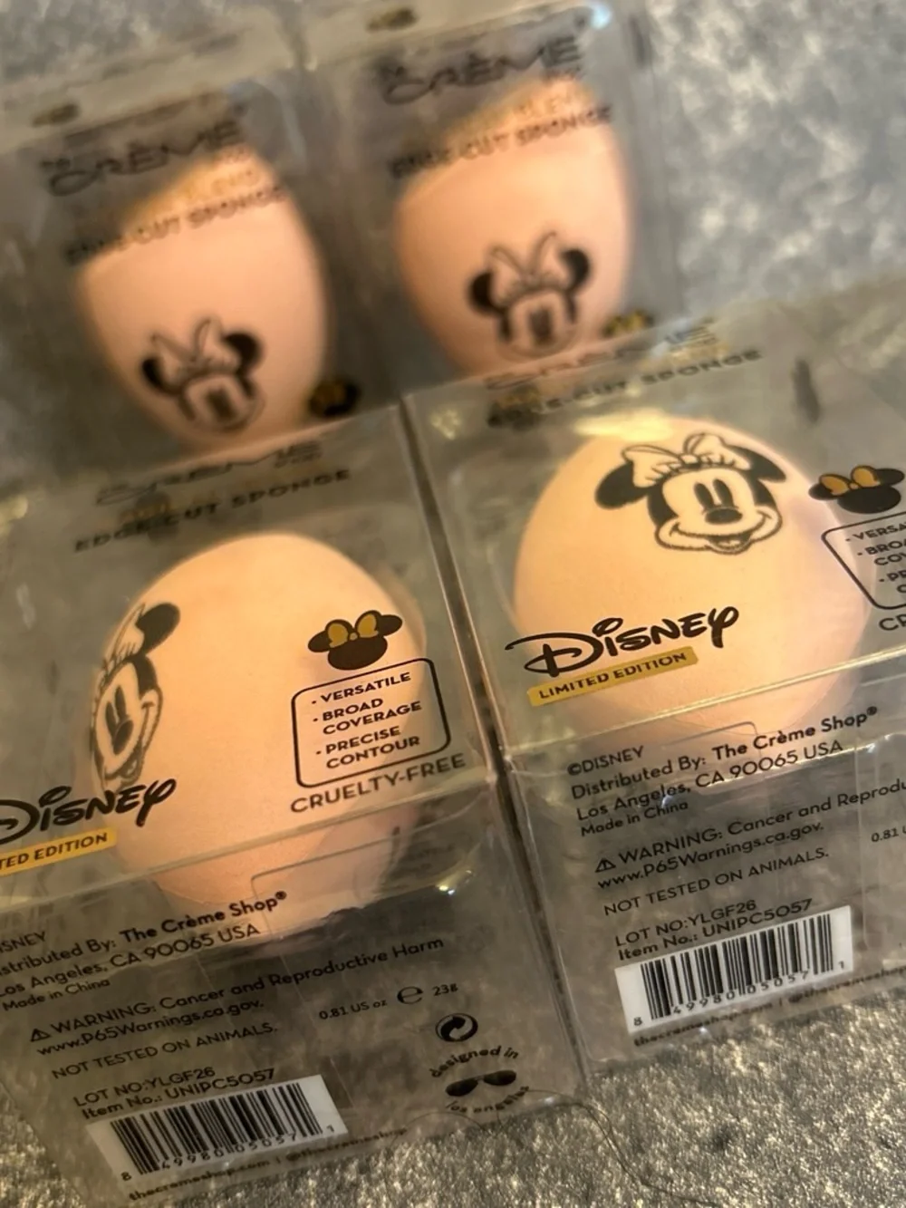 4X the CREME shop x Disney . Magical Pink Blend Edge-Cut Sponge